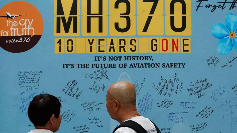 Malaysia approves new search for plane missing for more than a decade